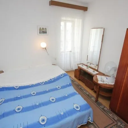 Mat - Great Location Apartment